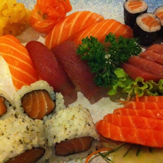 Photo prise au Sushi Temakeria Doo Doo par Alexander C. le5/24/2012