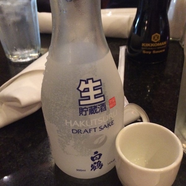 Das Foto wurde bei Asian City Restaurant von Laura W. am 7/25/2014 aufgenommen