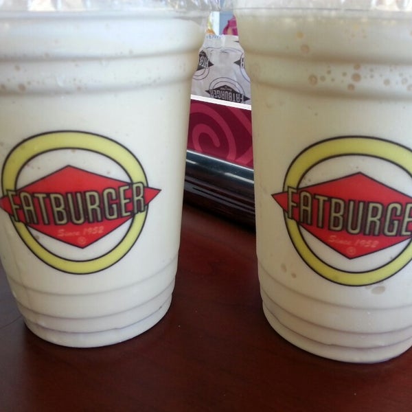 Photo taken at Fatburger by Mike S. on 1/3/2014