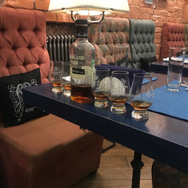 6/14/2019 tarihinde Евгений М.ziyaretçi tarafından Whisky Rooms'de çekilen fotoğraf