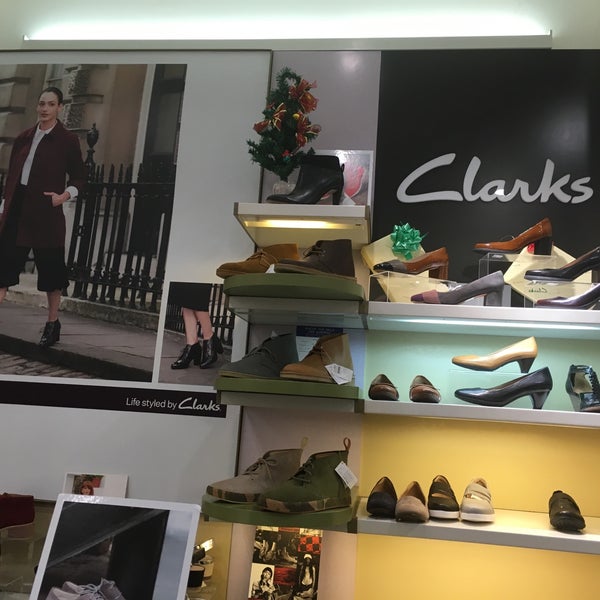 Memo FALSK rytme Clarks (คลากส์) - 2 tips from 156 visitors