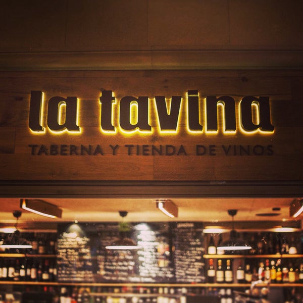 Foto tirada no(a) La Tavina por Gustavo R. em 6/24/2015
