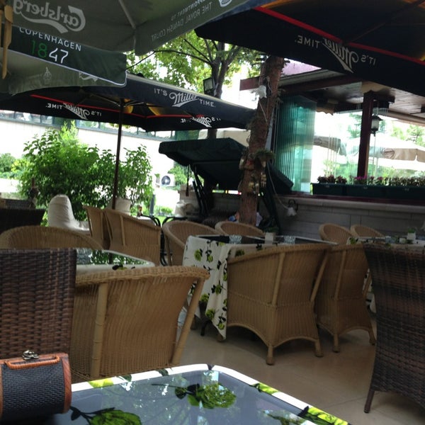 8/4/2013 tarihinde Yıldız Z.ziyaretçi tarafından Sevgi Cafe'de çekilen fotoğraf