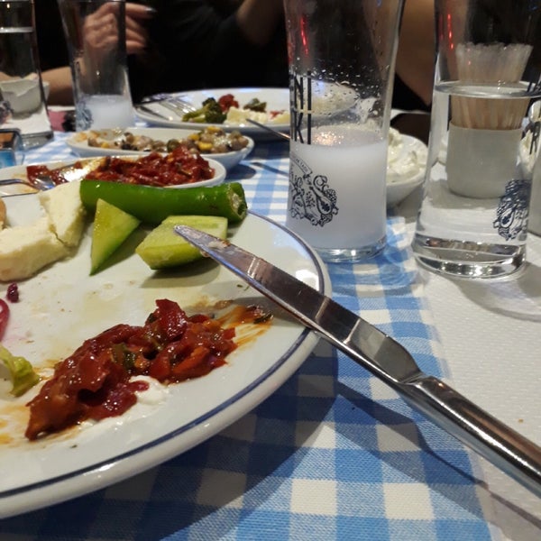 3/17/2018にBarışがTek Tek Meyhanesiで撮った写真