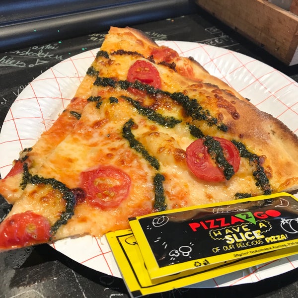 9/1/2017 tarihinde Akin A.ziyaretçi tarafından Pizza2Go'de çekilen fotoğraf