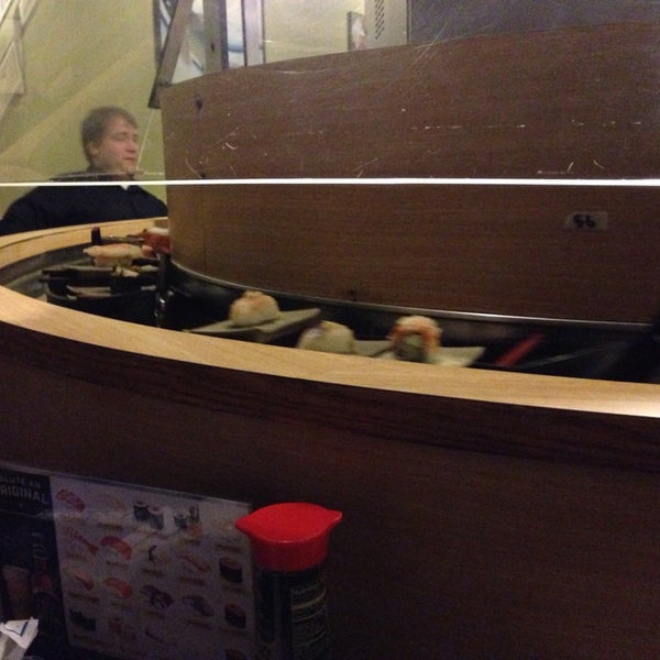 9/24/2014 tarihinde Geoff R.ziyaretçi tarafından Ichiban Japanese Steakhouse &amp; Sushi'de çekilen fotoğraf