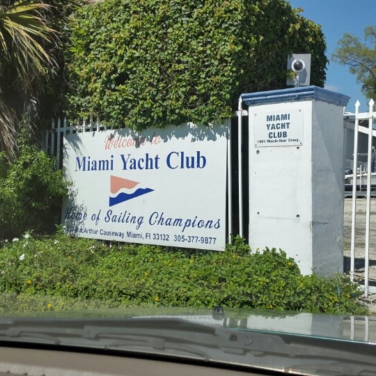 Photo taken at Miami Yacht Club by Ludmil P. on 10/19/2014