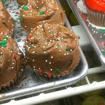 Foto tirada no(a) Buttercup Bake Shop por Chris T. em 12/20/2012