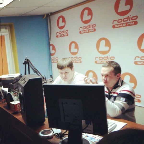 Foto tomada en L-radio  por Сергей У. el 3/3/2013