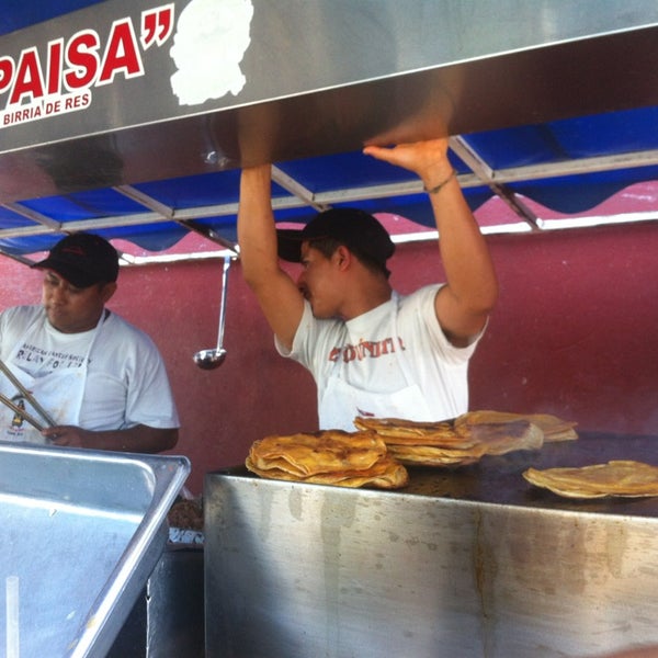 Tacos de Birria El Paisa - Taco Place