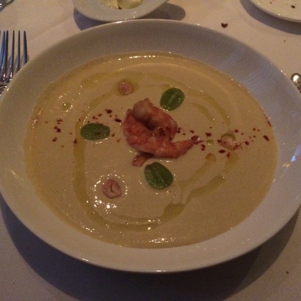 Das Foto wurde bei L&#39;Ecole- Restaurant of the International Culinary Center von Alan am 8/13/2015 aufgenommen