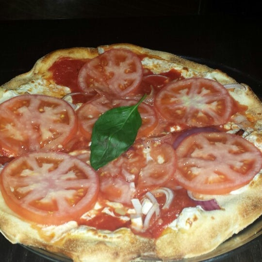 1/16/2014에 Les G.님이 Goodfella&#39;s Pizza &amp; Restaurant에서 찍은 사진