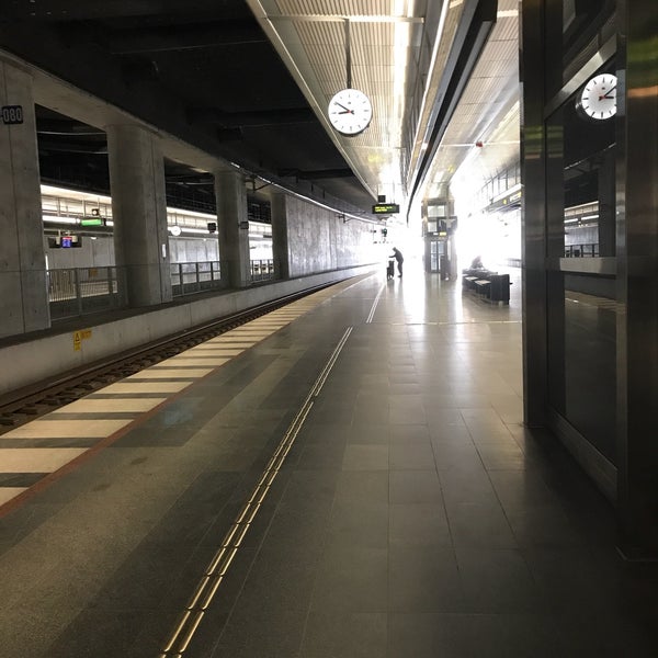 Foto diambil di Malmö Centralstation oleh Maria E. pada 6/2/2017