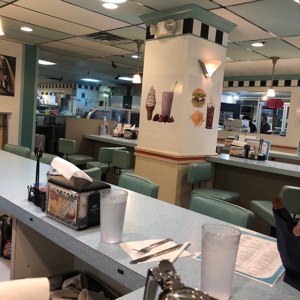 Photo taken at Hathaway&#39;s Diner by Lucille F. on 8/22/2018