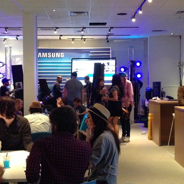 3/10/2014에 Omarr C.님이 Samsung Blogger Lounge with Grind에서 찍은 사진