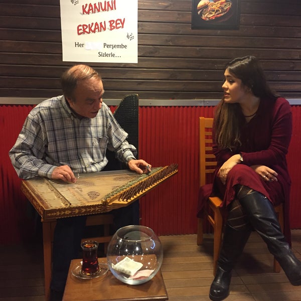 Photo taken at Barbeque Time Mangalbaşı Restaurant by Aysegul Ç. on 11/5/2015
