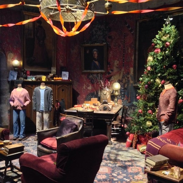 12/12/2013 tarihinde Roshan K.ziyaretçi tarafından Gryffindor Common Room'de çekilen fotoğraf