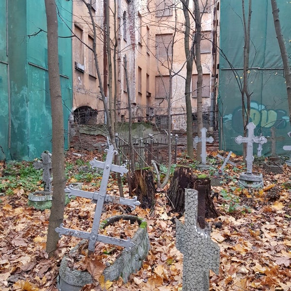 Малоохтинское кладбище в санкт петербурге