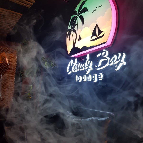 Foto diambil di Cloudy Bay Lounge oleh Oleg pada 7/19/2019
