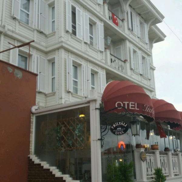Foto diambil di Trilyalı Otel oleh Uğur G. pada 2/13/2017
