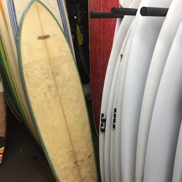Frog house 2024 surf shop website