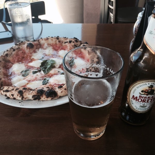 Снимок сделан в Il Dolce Pizzeria &amp; Restaurant пользователем Nikolas R. 8/7/2015