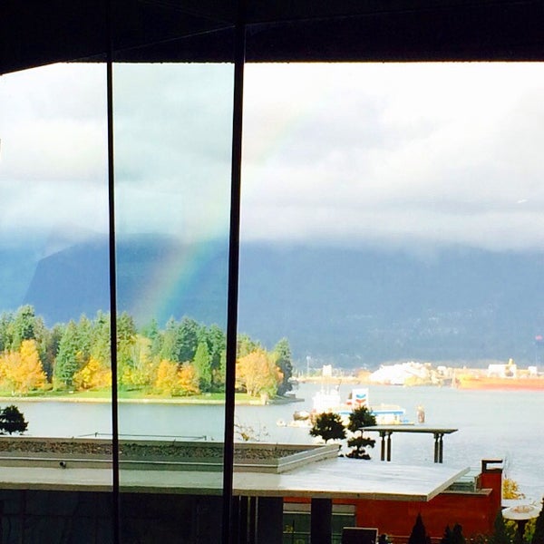 Photo taken at Renaissance Vancouver Harbourside Hotel by Jose P. on 10/24/2014
