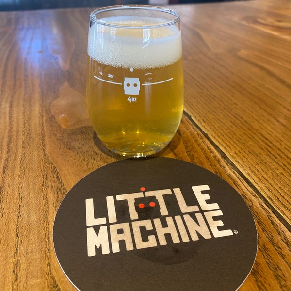 Photo taken at Little Machine Beer by Kathleen M. on 2/21/2023