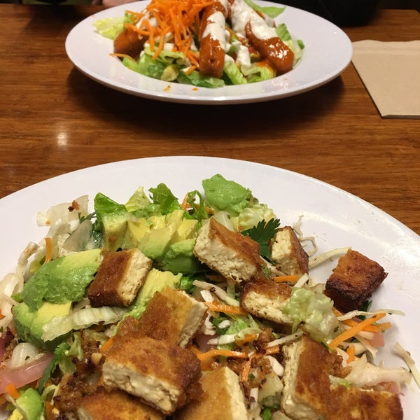Photo taken at Veggie Grill by Laura L. on 11/22/2016