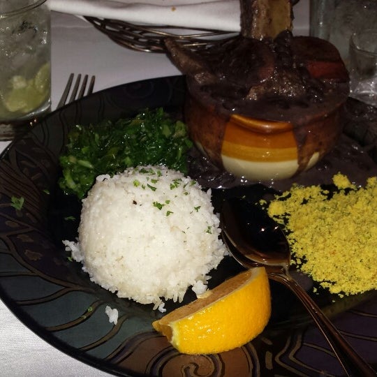 Foto diambil di Minas Brazilian Restaurant &amp; Cachaçaria oleh Vitor S. pada 6/1/2014