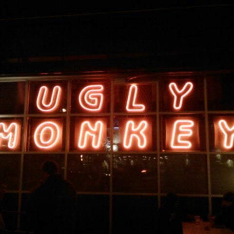 Снимок сделан в The Ugly Monkey Party Bar пользователем James D. 11/14/2012