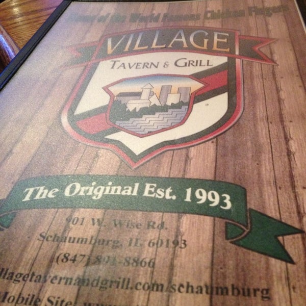 Foto tomada en Village Tavern &amp; Grill  por Kurt E Z. el 12/31/2012