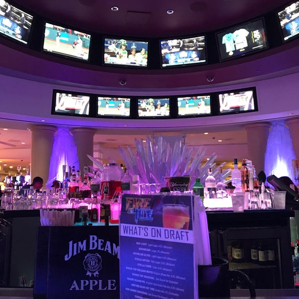 Foto diambil di Bally&#39;s Dover Casino Resort oleh b k. pada 6/3/2018