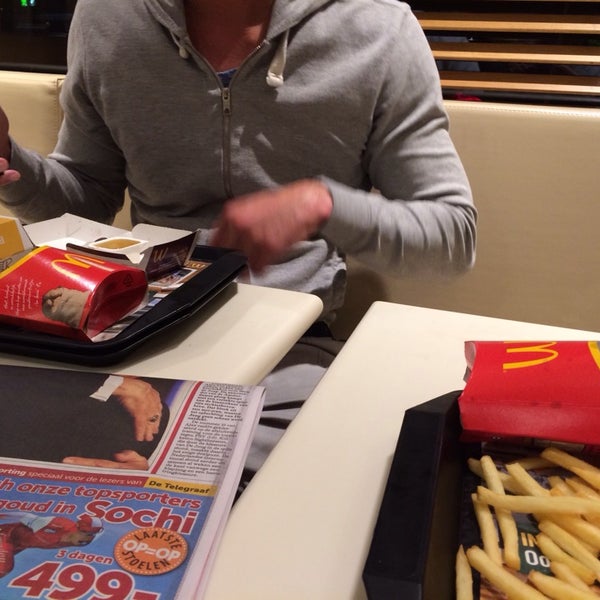 Foto diambil di McDonald&#39;s oleh Nick t. pada 1/21/2014