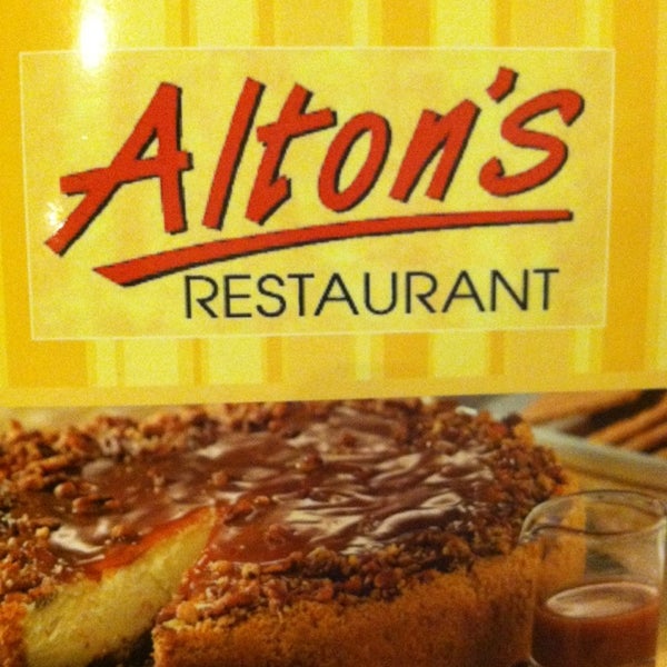 Снимок сделан в Alton&#39;s Restaurant пользователем Malinda 10/6/2013