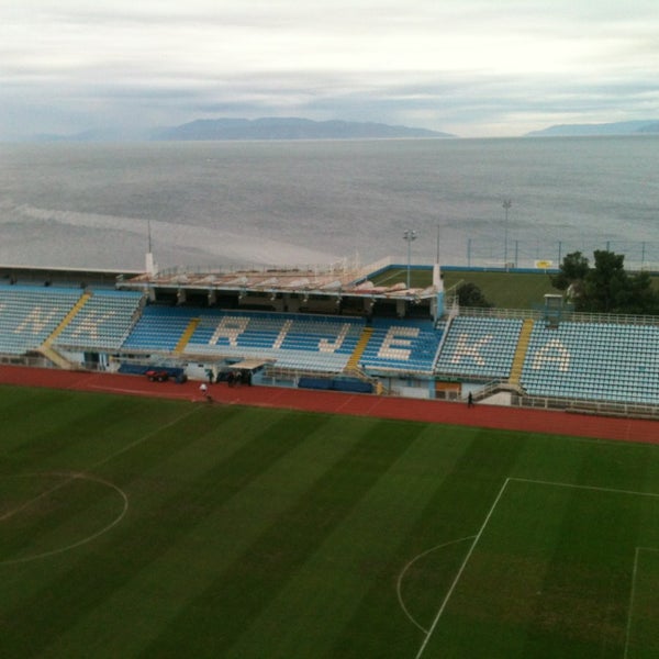 Das Foto wurde bei NK Rijeka - Stadion Kantrida von Kasandra I. am 12/5/2014 aufgenommen