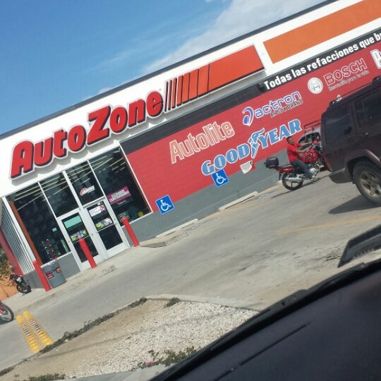 AutoZone Tienda de automóviles en Oaxaca