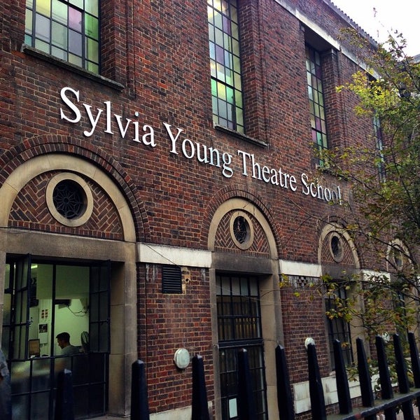 Young theater. Sylvia young Theatre School. Sylvia young Theatre School in London. Where is the Sylvia young Theatre School. Sylvia young Theatre School Dua Lipa.