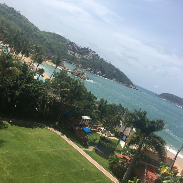 Photo taken at Barceló Huatulco Beach Resort by nd  on 6/12/2018