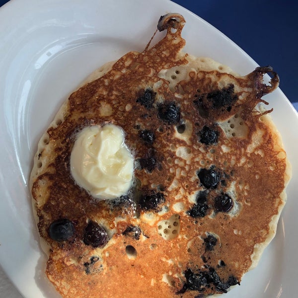 Don’t miss out on the blueberry hot cake. A little crisp on the outside and fluffy on the inside-perfect!