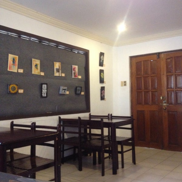 Das Foto wurde bei Bintana Coffee House von Guahao R. am 8/3/2015 aufgenommen