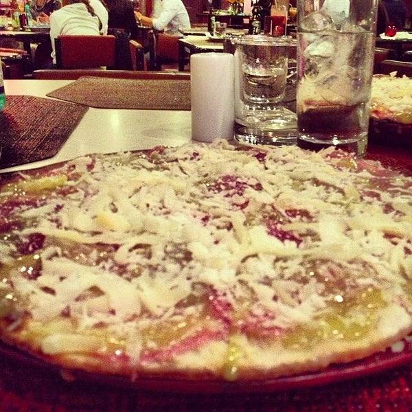Photo taken at Cristal Pizza Bar by Rafael T. on 7/22/2013