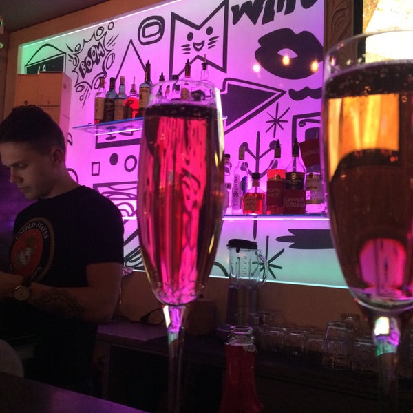 2/26/2015 tarihinde Илья Л.ziyaretçi tarafından La Cava Cafe&amp;Bar'de çekilen fotoğraf