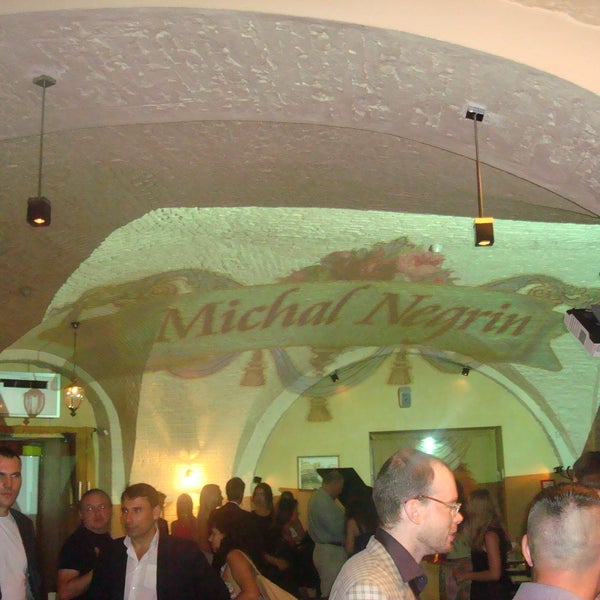 Замечательное мероприятие MIDNIGHT OPERA прошло 9.08 в ресторане Театро.  Победителю Ольге Пудовой  солистке Мариинского театра был вручен подарок от Израильской марки Michal Negrin.