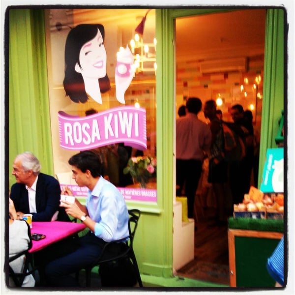 Foto tirada no(a) Rosa Kiwi por Rosa Kiwi em 5/20/2014