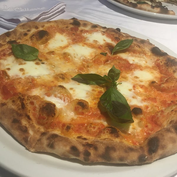 Napoli pizzası yemek istiyorsanız ideal. Lokasyonu biraz sapa olsa da tam İtalyan