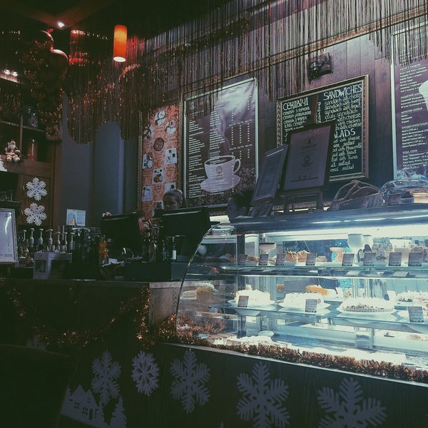 12/30/2014にJulia 👸 D.がGLORY CAFEで撮った写真