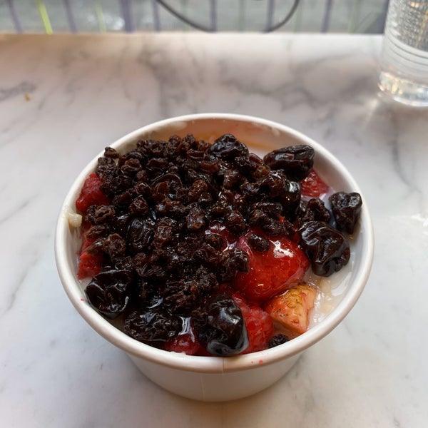 Photo taken at OatMeals by Olivier M. on 7/6/2019