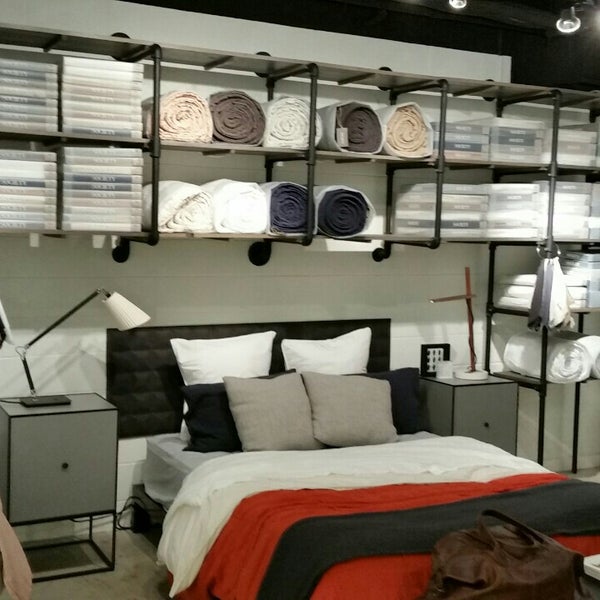 B boutique. Отель библиотека в цюрихе. Логотип вв. B boutique. B boutique.