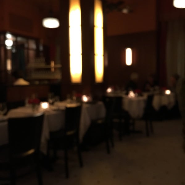 Photo prise au Paola&#39;s Restaurant par Richard G. le12/27/2015